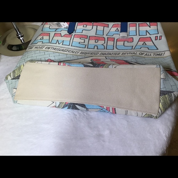 Coach Captain America Tote - Picture 5 of 6